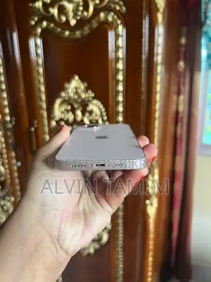 New Apple iPhone 13 128 GB White