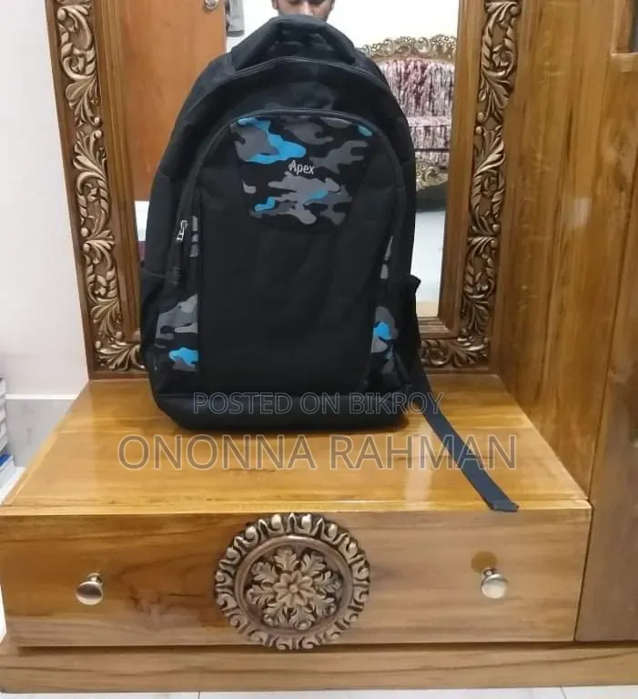 ট্রাভেল ব্যাগ
