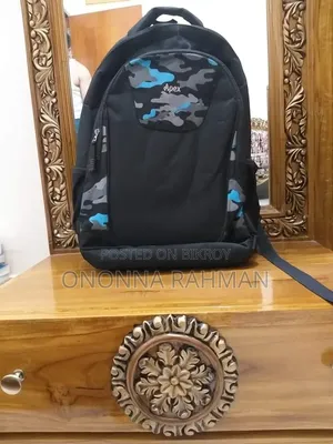 ট্রাভেল ব্যাগ