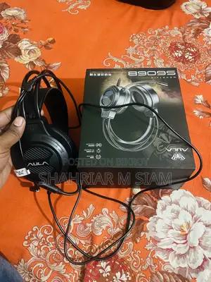 Bm 800 Microphone,V8 Sound Card, Mountain Gaming Headphone
