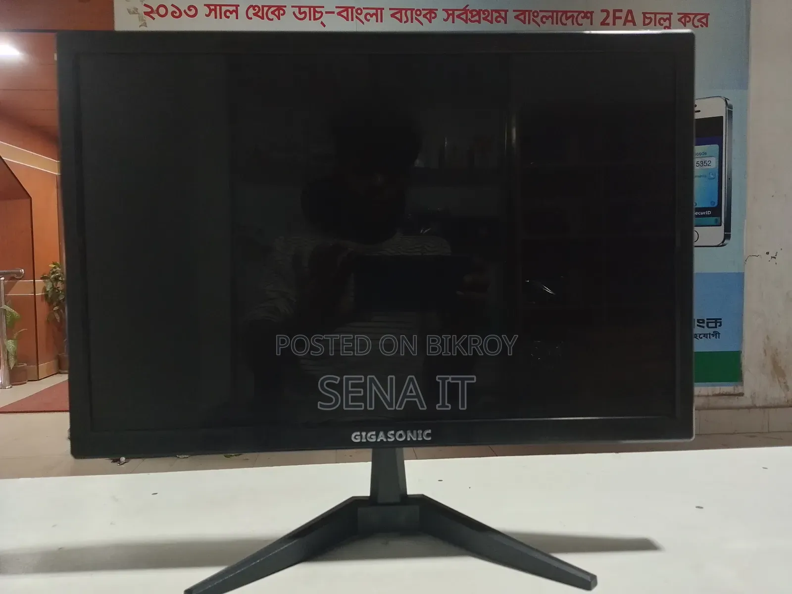 Gigasonic LED Monitor – Full HD Display, HDMI VGA Support