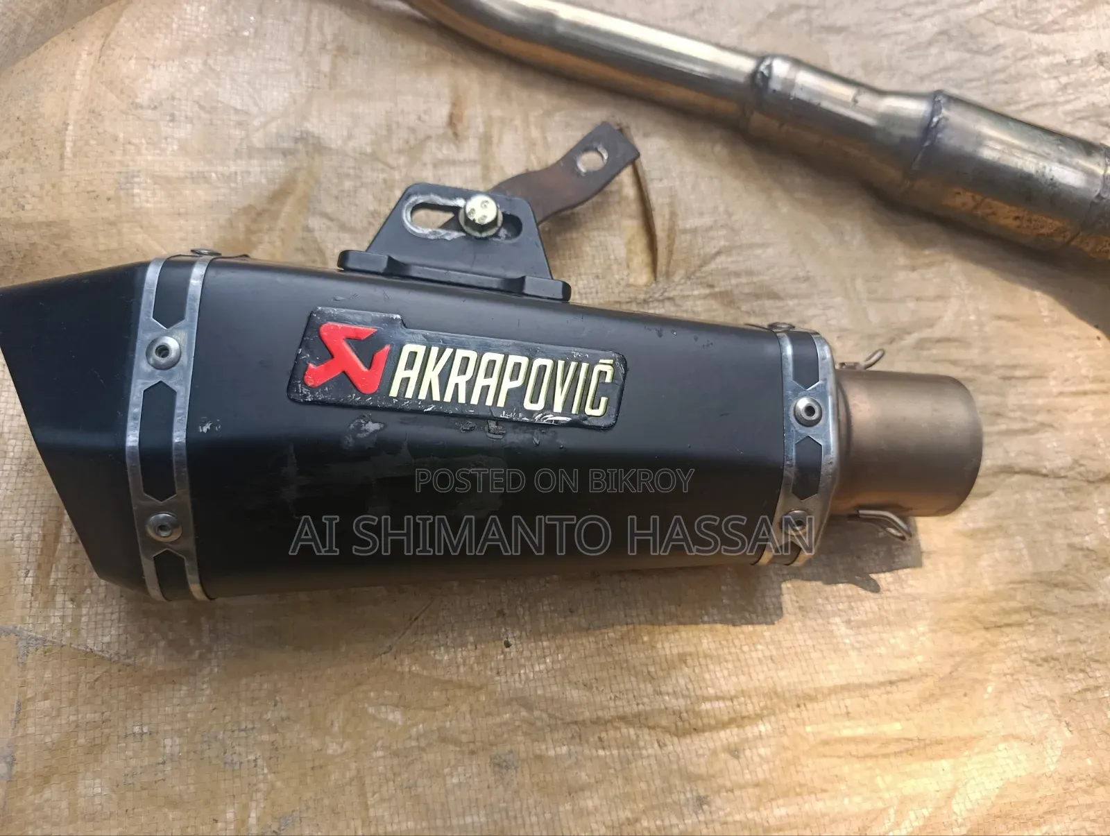 Gixxer Monotone Ban Pipe and Hauler Price Only 4000