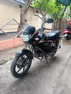 হোন্ডা সিবি ২০১৯ কালো