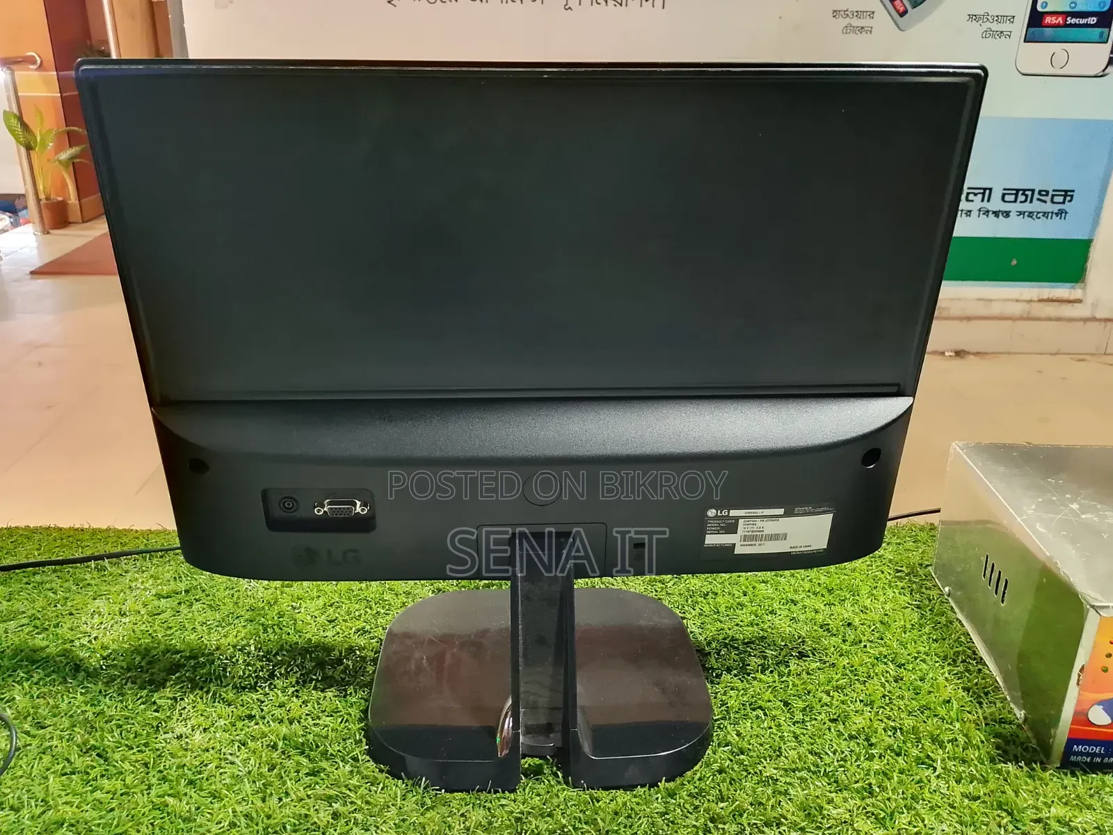 Lg Led Monitor – Vga Support, Clear Display, Good Condition