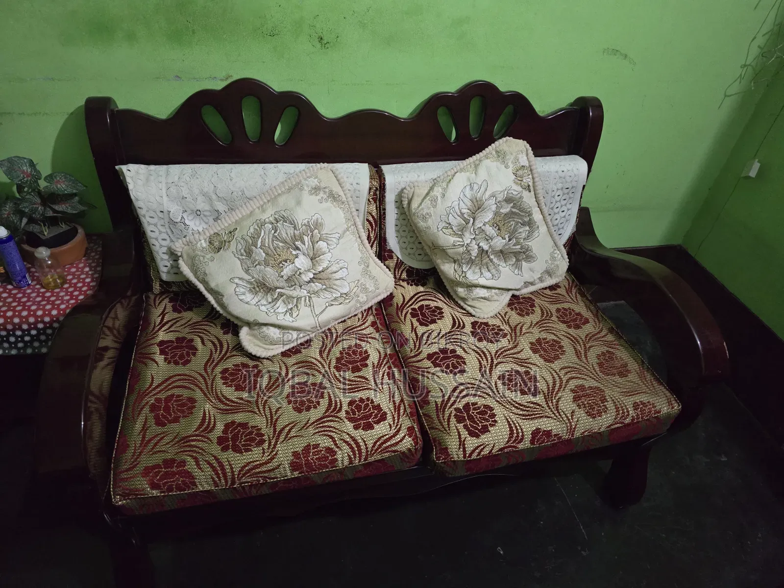 Hatil Sofa Set