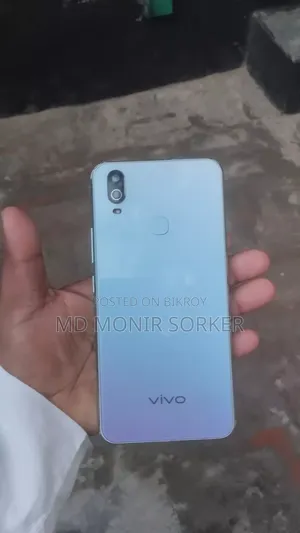 Vivo Y11 32 GB Blue