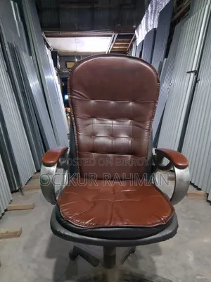 Chair for sale due to urgent need for money, barely used