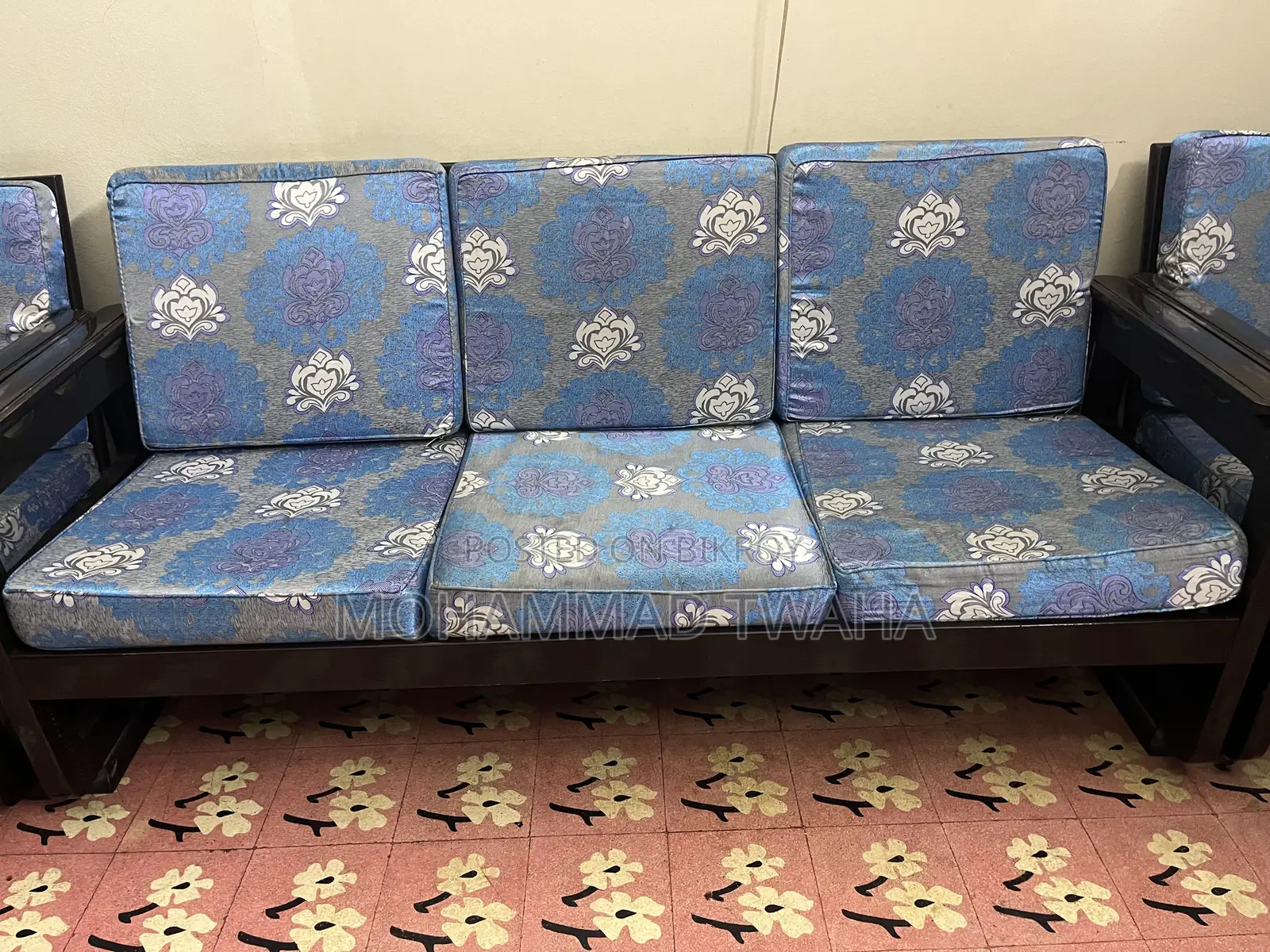 Wooden Sofa Set (5 Seater)