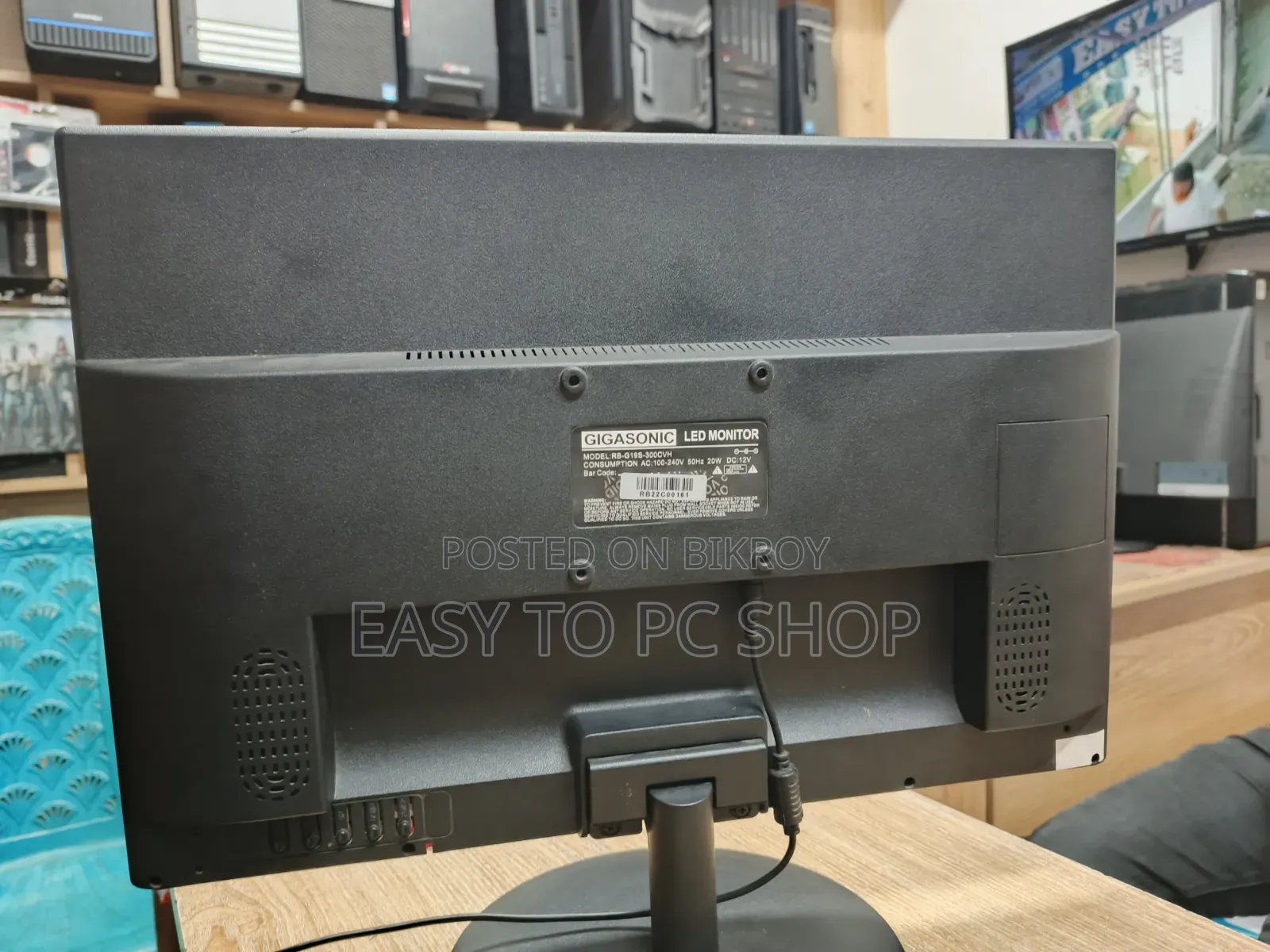 Desktop Computer 4GB Intel Core i3 HDD+SSD 320GB