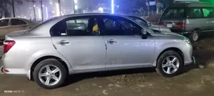 Toyota Axio 1.3 XG 2WD 2017 Silver