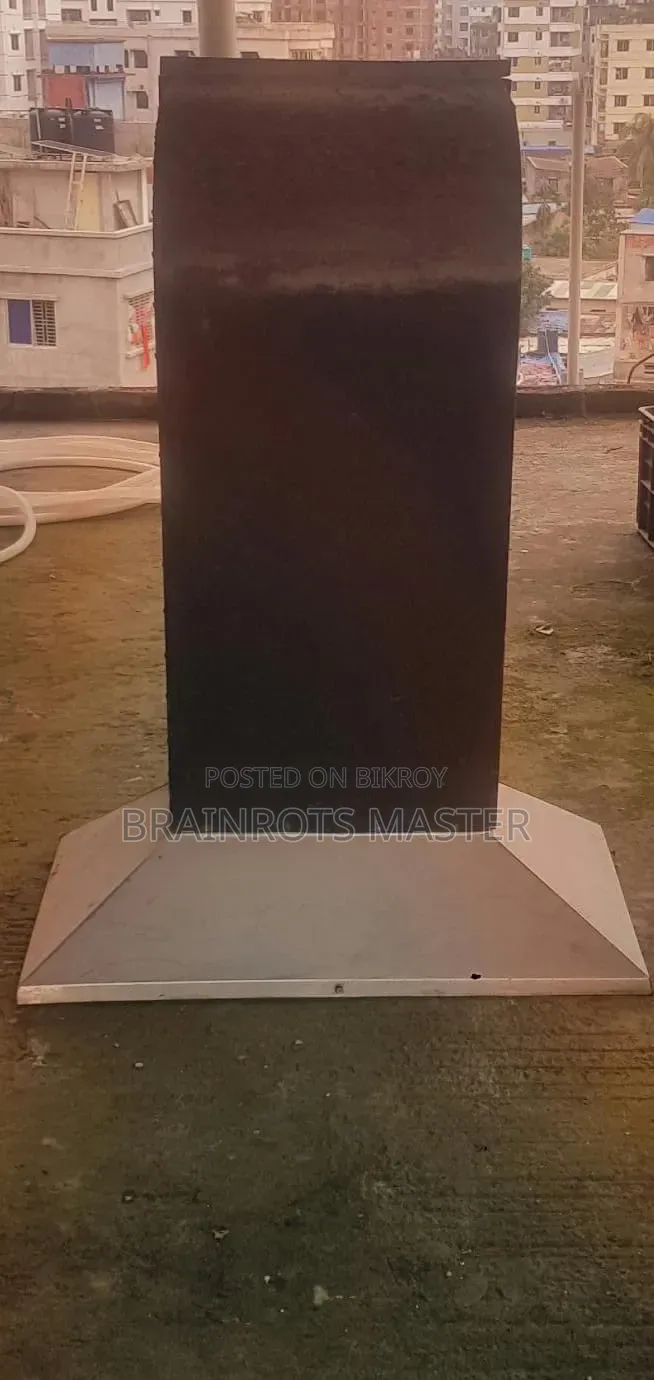 কিচেন উড এর ফ্যান ছাড়া একটি ফ্রেম