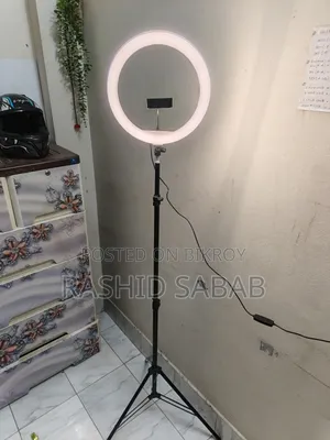 12" Ring Light With Stand