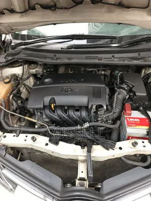 Toyota Auris 2012 Off White
