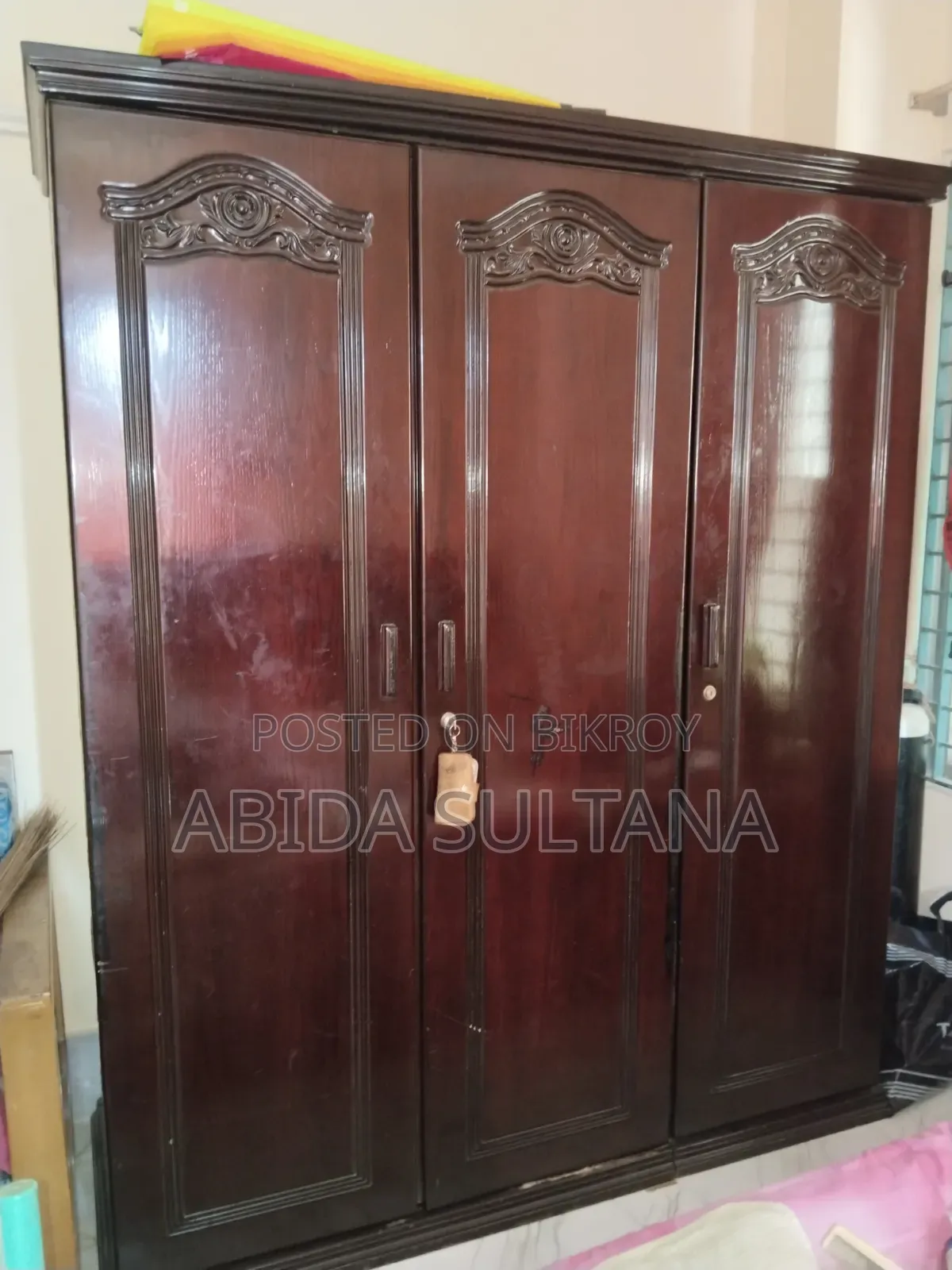 Nadia Brand Almirah for Sale