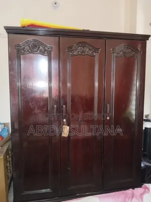 Nadia Brand Almirah for Sale