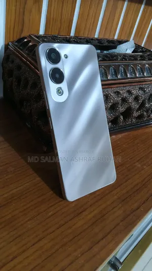 Vivo Y04 64 GB Gray