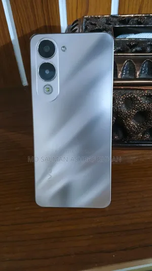 Vivo Y04 64 GB Gray