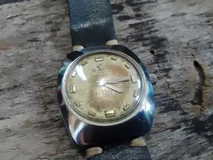Tressa Swiss Stem Winding Watch