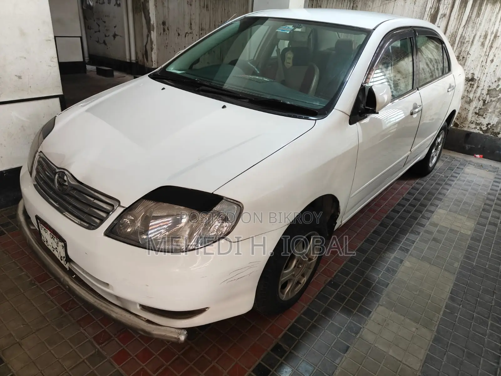 টয়োটা করোলা ২০০৩ হোয়াইট
