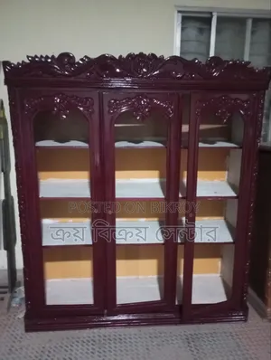 ওয়াল শোকেস