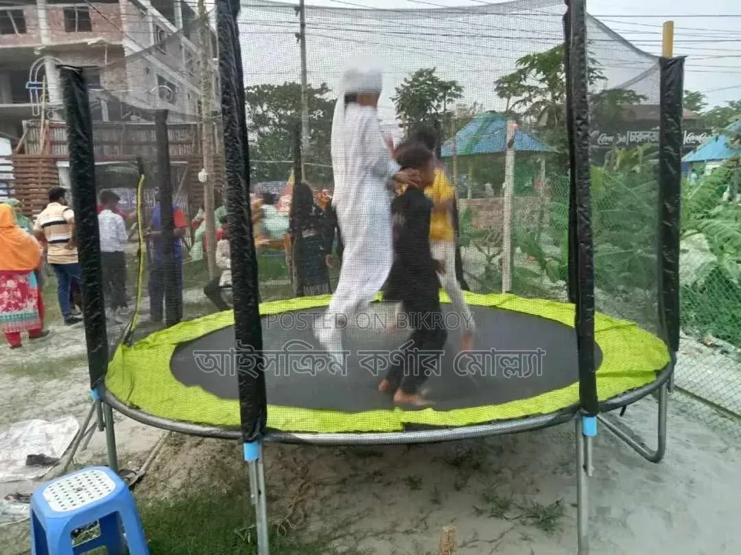 জাম্পিং এটিতে বাচ্চারা খুব সহজে লাফা লাফি ও আনন্দ উপভোগ করতে পারে