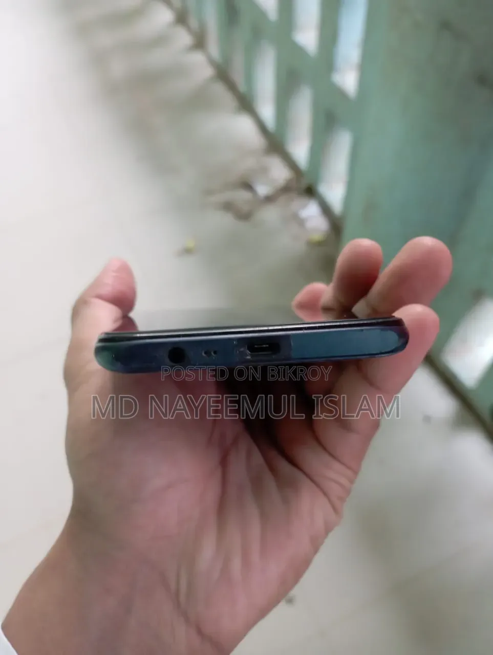 Mobile Phone 4 GB Black