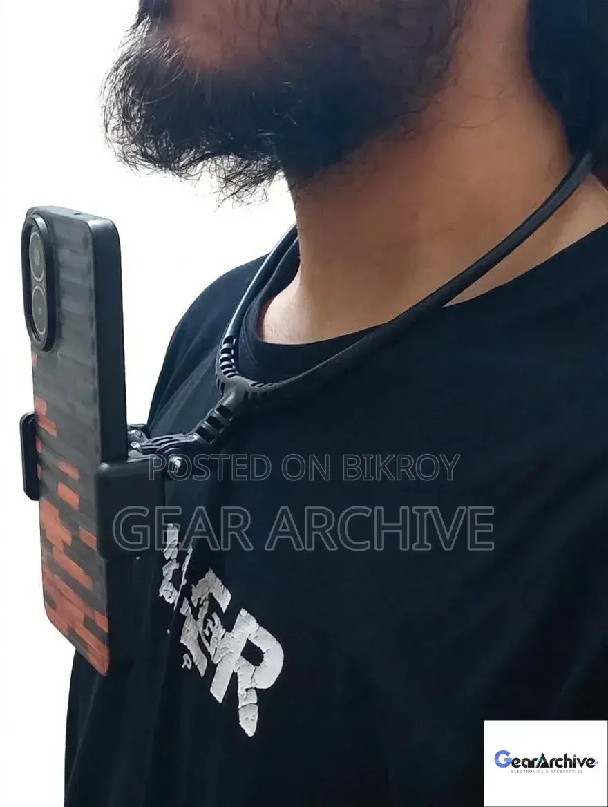 নেক-মাউন্টেড ফোন হোল্ডার