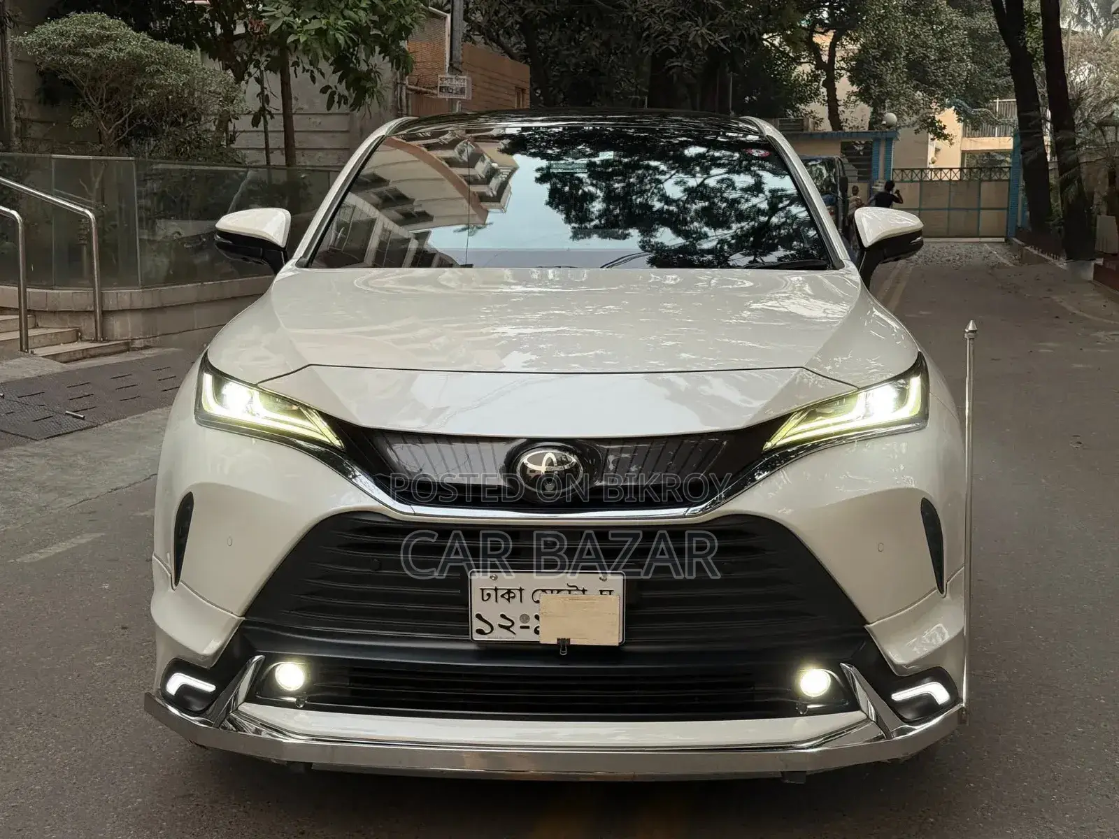 Toyota Harrier Z 2020 Pearl