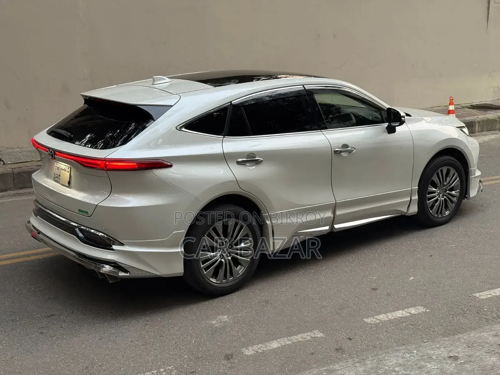 Toyota Harrier Z 2020 Pearl