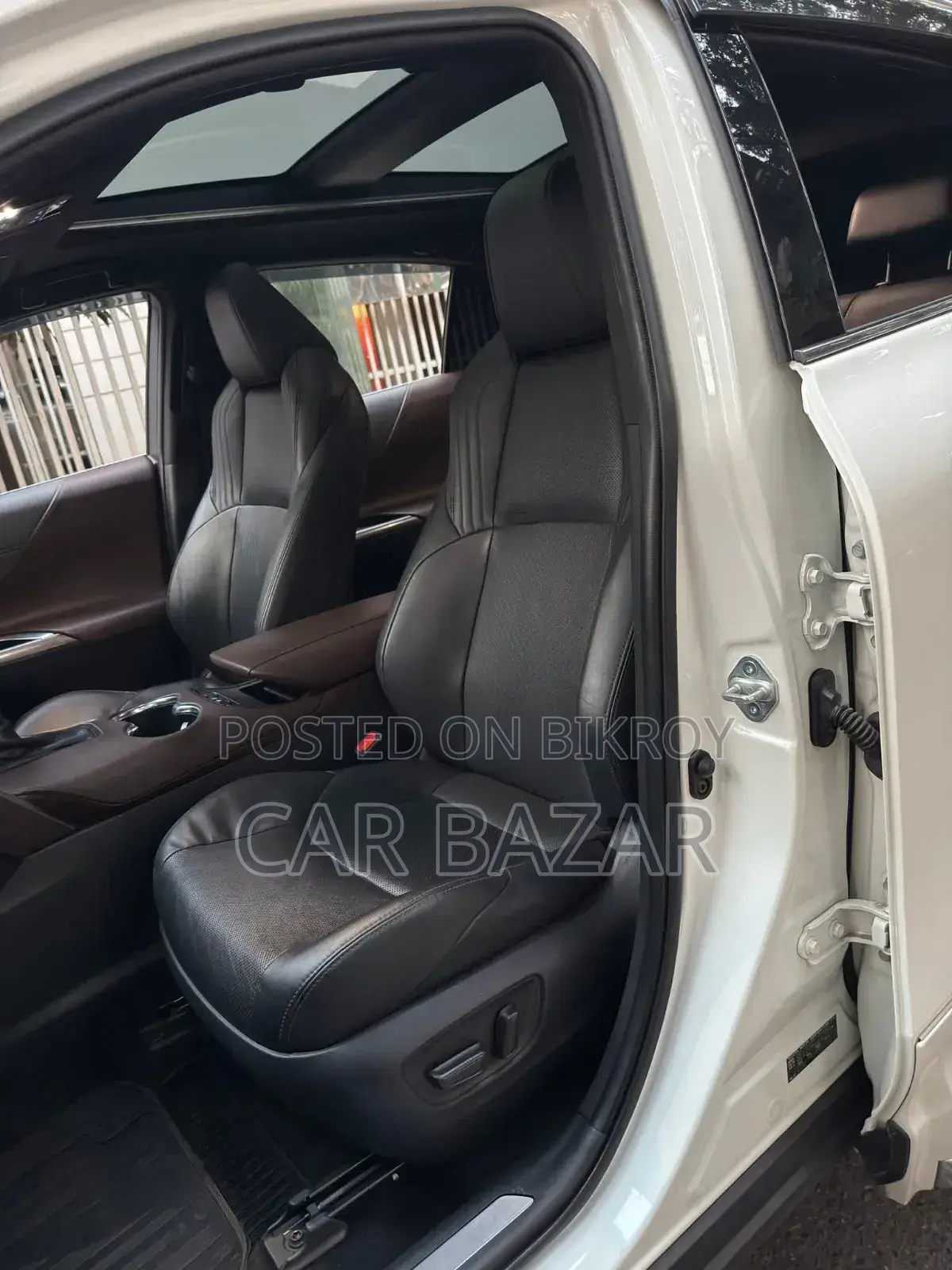 Toyota Harrier Z 2020 Pearl
