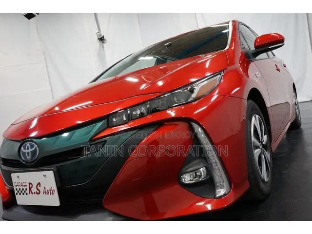 Toyota Prius 2020 Red