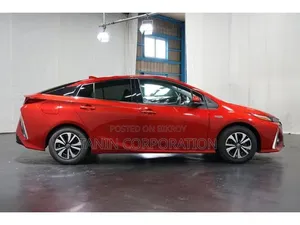 Toyota Prius 2020 Red