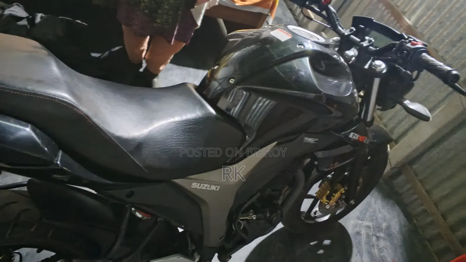 Suzuki 250 2024 Black