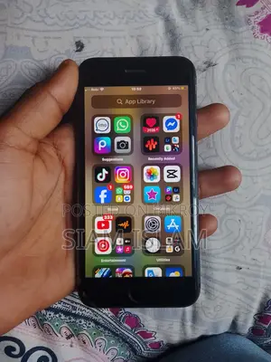 New Apple iPhone 8 64 GB Black