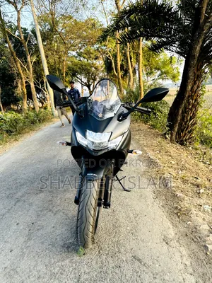 Suzuki Gixxer New Model White Visor