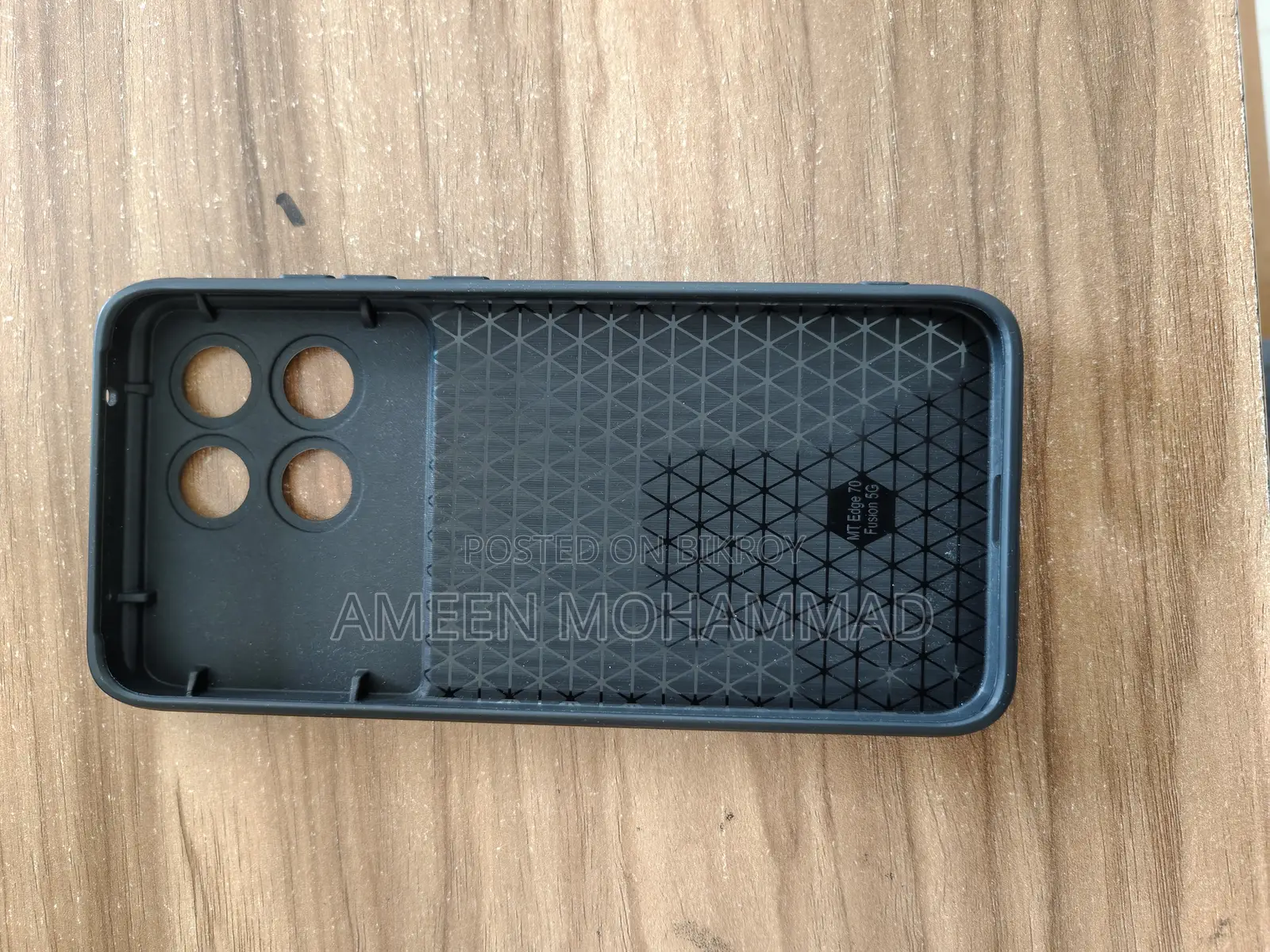 Motorola 70 Fussion Back Cover