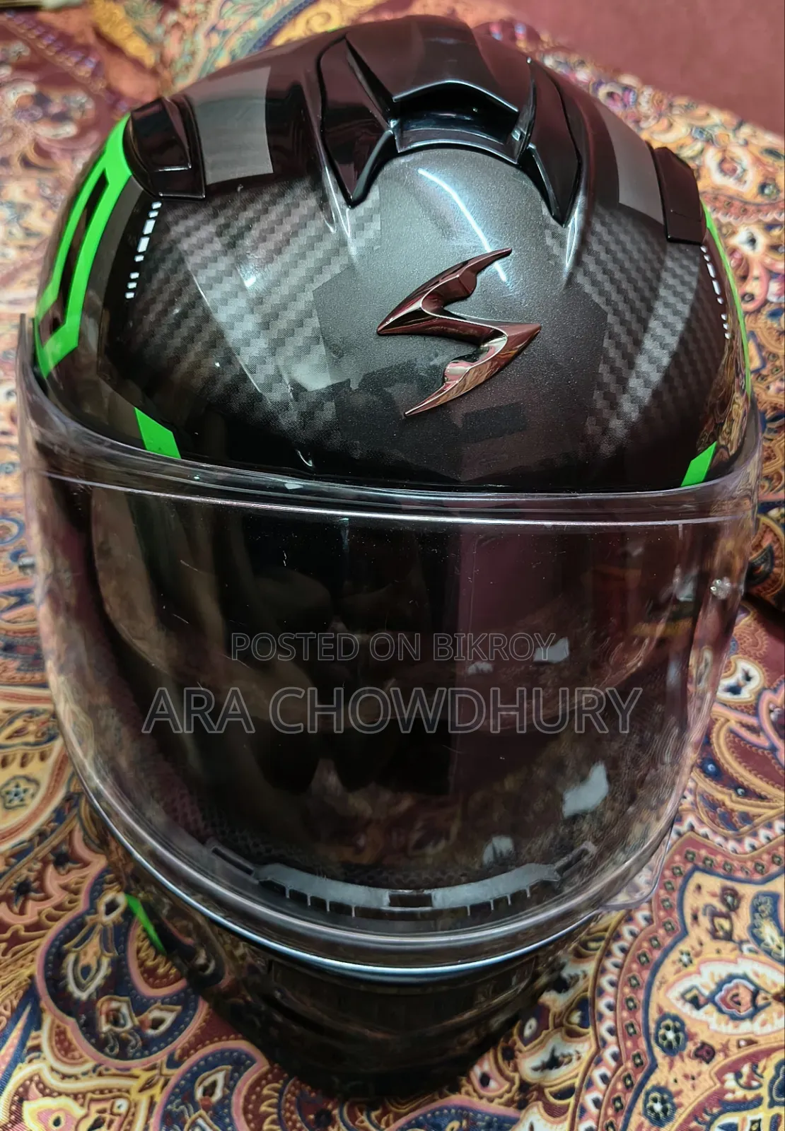 Scorpion Full Carbon Satisfy Helmet