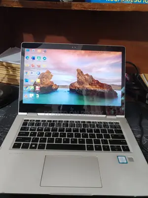 Laptop HP EliteBook 1030 8GB Intel Core I5 SSD 256GB