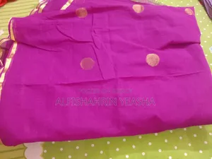 একদম নতুন শাড়ি বিক্রি করা হবে