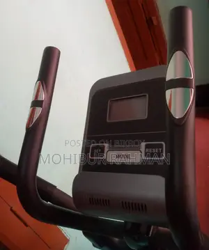 Cross-Trainer (Elliptical)