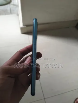 Vivo Y75 128 GB