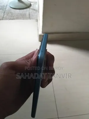 Vivo Y75 128 GB
