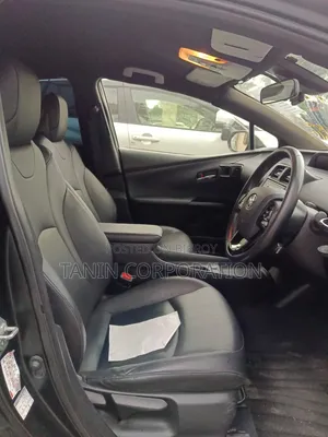 Toyota Prius 2021 Gray