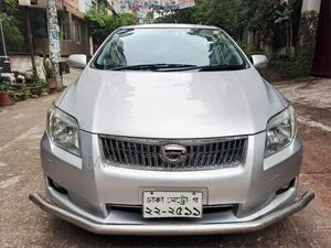 টয়োটা এক্সিও ২০১০ সিলভার