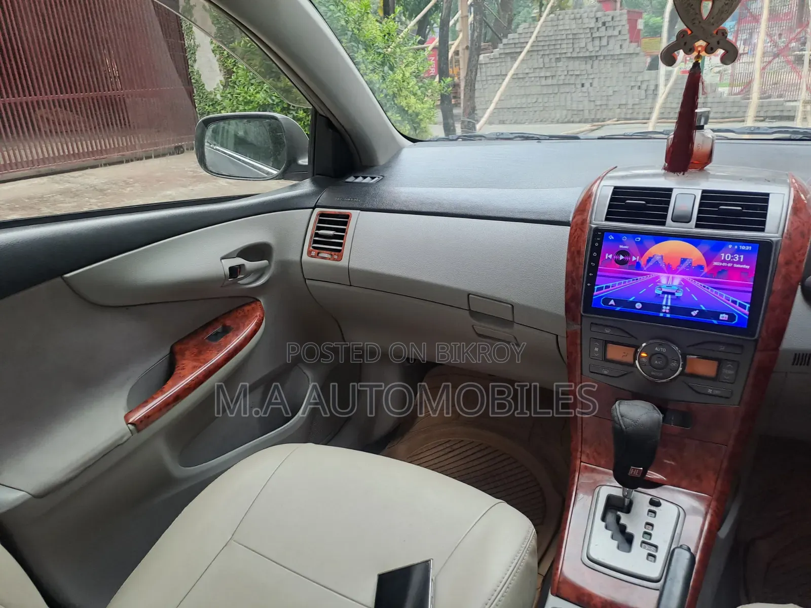 টয়োটা এক্সিও ২০১০ সিলভার