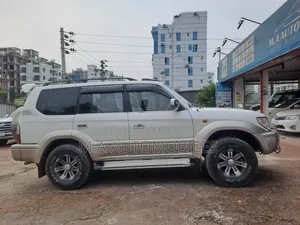 Toyota Land Cruiser Cygnus 4.7 2000 White