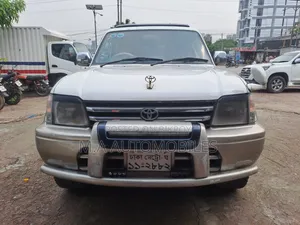 Toyota Land Cruiser Cygnus 4.7 2000 White