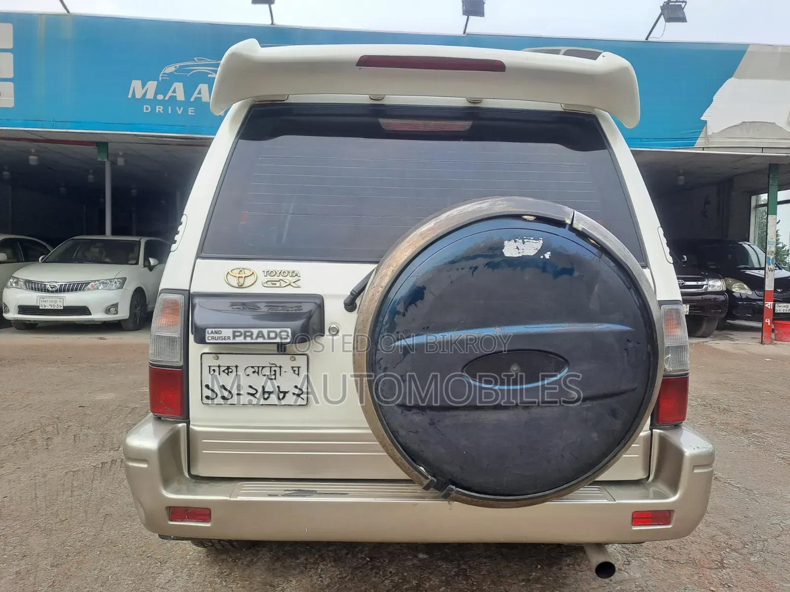Toyota Land Cruiser Cygnus 4.7 2000 White