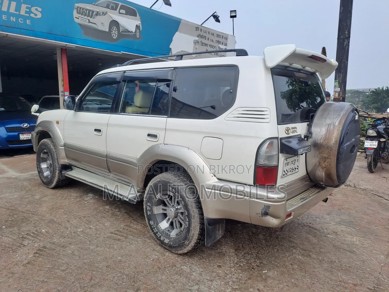 Toyota Land Cruiser Cygnus 4.7 2000 White