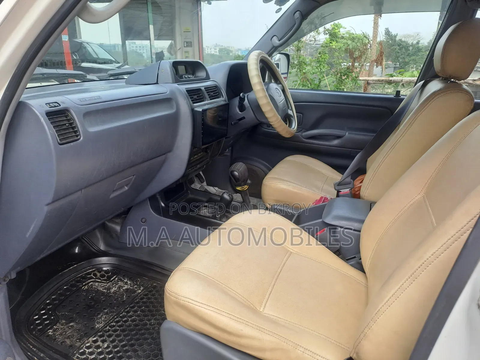 Toyota Land Cruiser Cygnus 4.7 2000 White